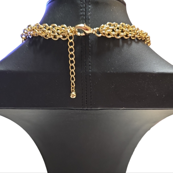 Multi Layer Gold Tone Chain White Faceted Acrylic Bib Statement Necklace. - Picture 2 of 2